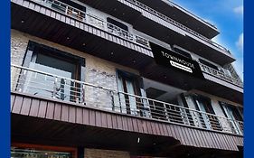 Super Townhouse By Oyo Chandigarh Near Pec-Pgi-Pu Formerly Hotel Paradise